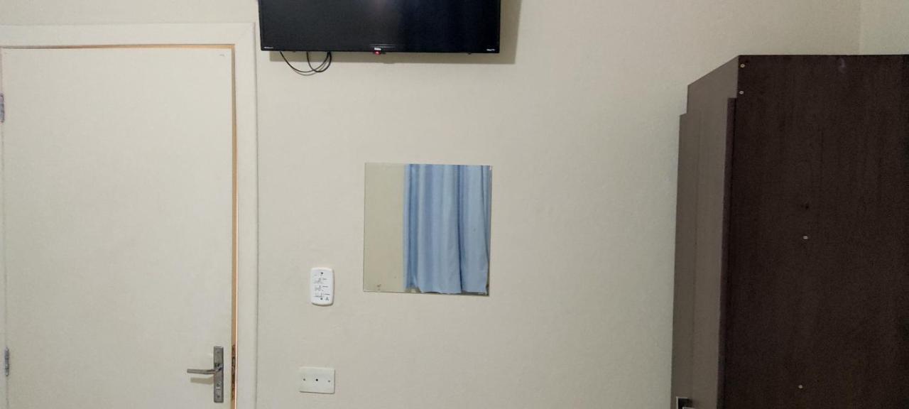 Hotel Gringos لوندرينا المظهر الخارجي الصورة